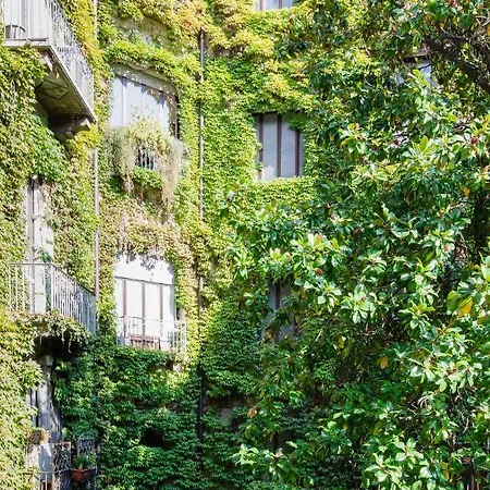 Suite Sant'Ambrogio, Universita Cattolica Milan