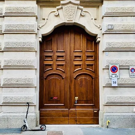 Suite Sant'Ambrogio, Universita Cattolica Apartment *